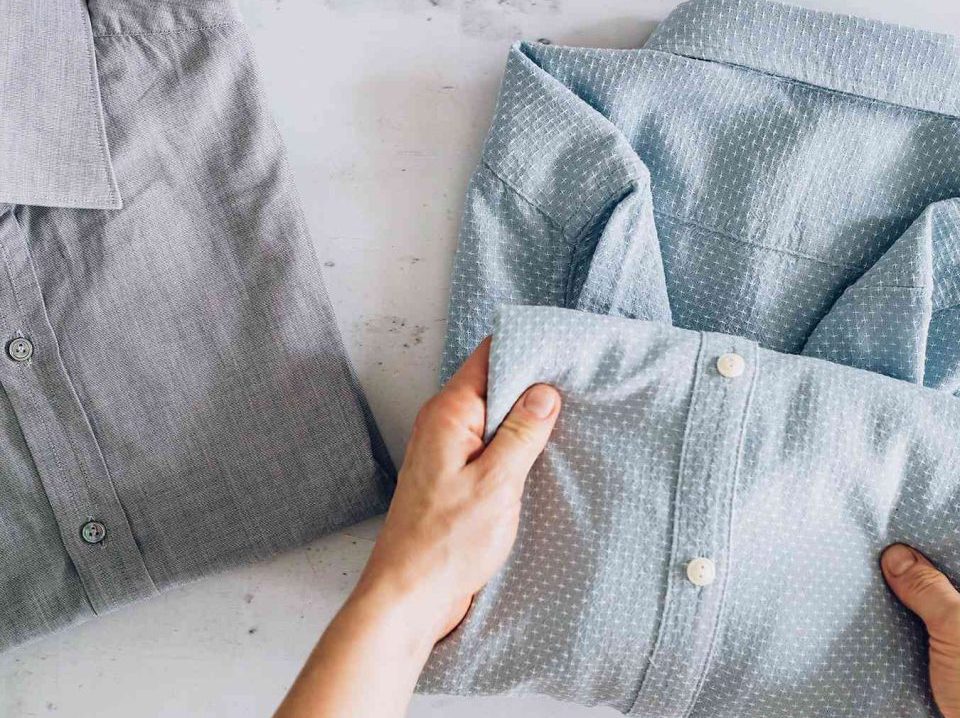 How to Fold a Shirt for Travel: 3 Easy Ways!
